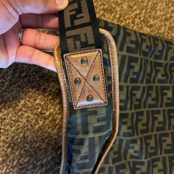 Vintage UNISEX Fendi Zucca FF Monogram Messenger Bag - Picture 5 of 14